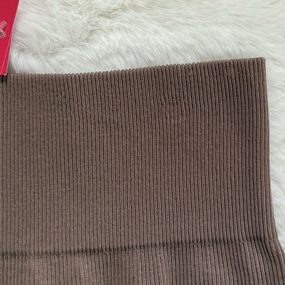 COMMANDO NWT S M Studio Rib Bike Shorts in Smoke • Ultra Luxe Ribbed Biker Short - Picture 3 of 12